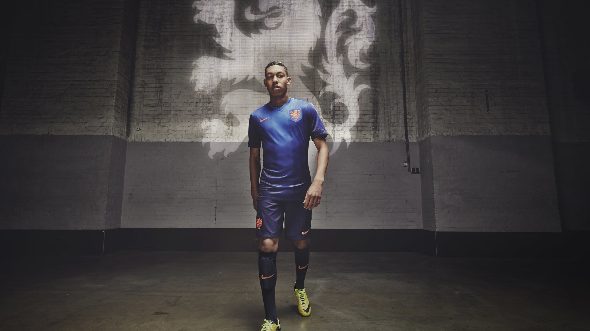 奥纳纳一战封神!关键头槌定乾坤,今夜他是多特的救世主