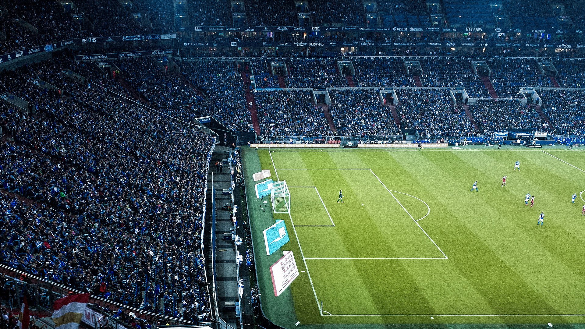 特奥闪耀欧冠淘汰赛之夜，在焦点战中证明自己是世界级后卫