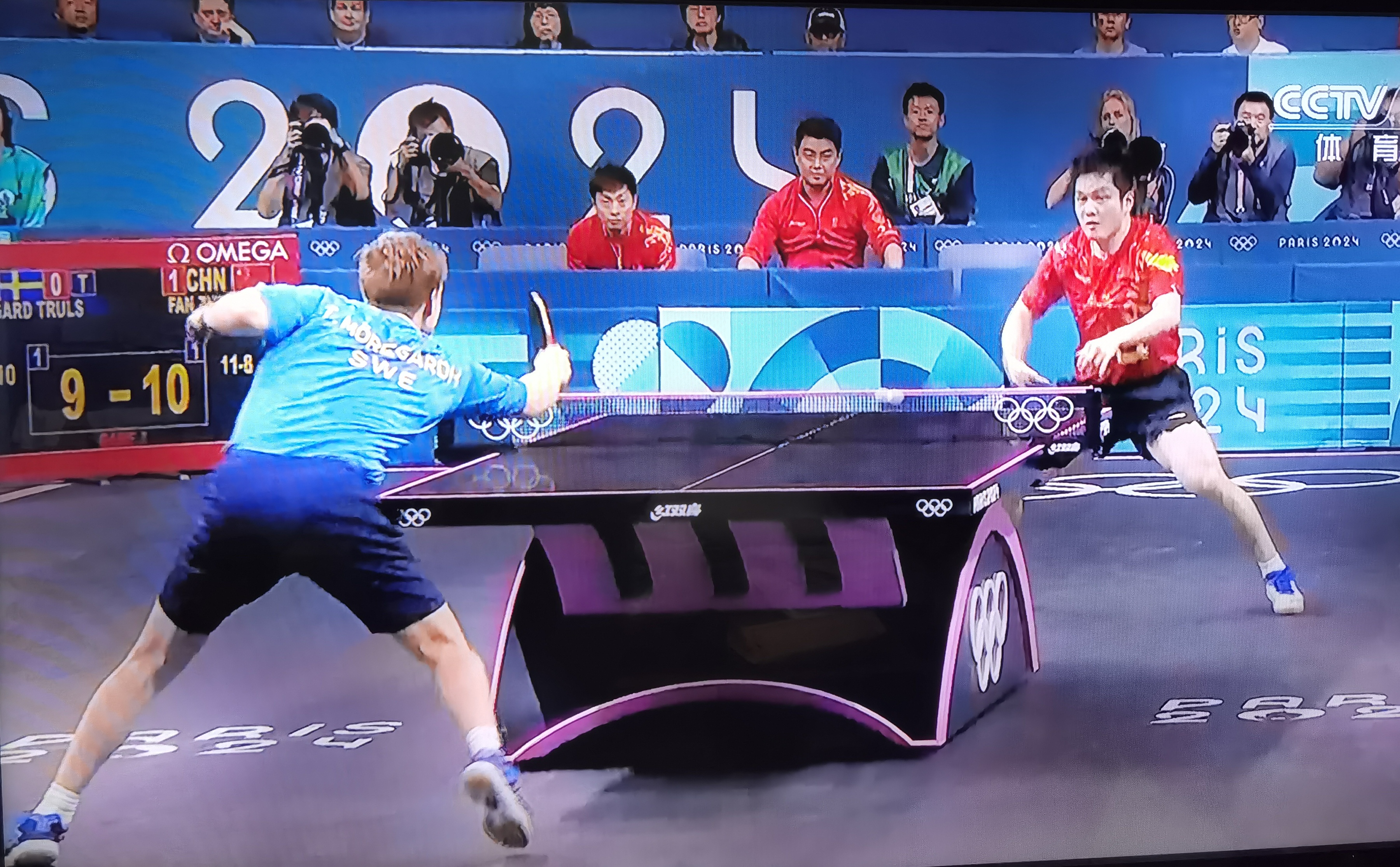 瑞典队险胜日本队，樊振东关键制胜